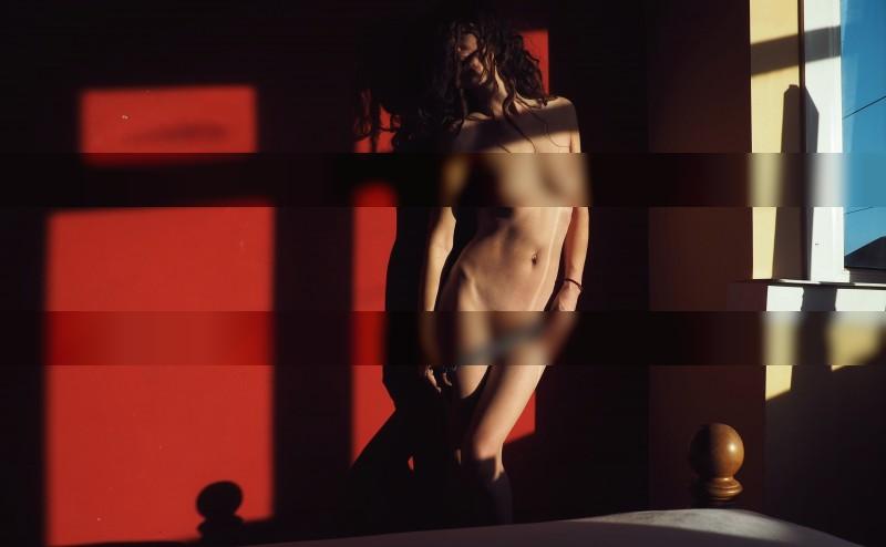Wonky Mondrian. / Nude  Fotografie von Fotografin Eliza Loveheart ★14 | STRKNG