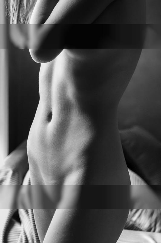 Window / Nude  Fotografie von Fotografin Fabrizio Romagnoli ★11 | STRKNG