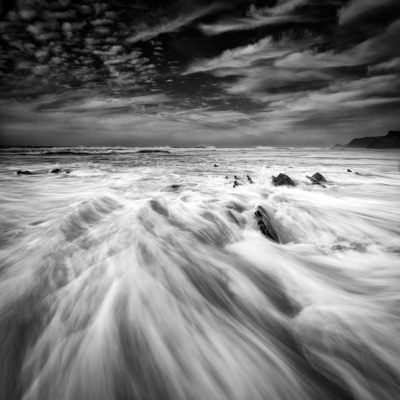 Roaring Sea / Schwarz-weiss  Fotografie von Fotograf felixinden ★10 | STRKNG