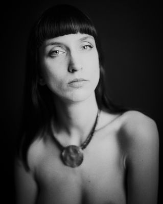 nina / Portrait  photography by Photographer marc von martial ★99 | STRKNG