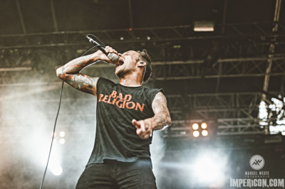 Donots / Fotojournalismus  Fotografie von Fotograf Marcel Weste ★4 | STRKNG