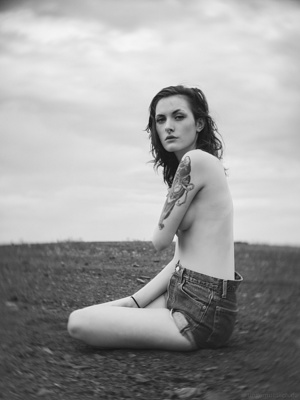 Black and White  photography by Model Alva Marleen ★57 | STRKNG