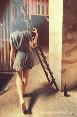 The Attic / Menschen  Fotografie von Fotograf Hendrik ★52 | STRKNG