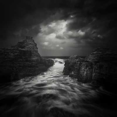 ©Yucel Basoglu / Schwarz-weiss  Fotografie von Fotograf Yucel Basoglu ★11 | STRKNG