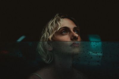 Isa / Menschen  Fotografie von Fotograf aufzehengehen ★48 | STRKNG