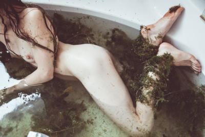 Untitled / Nude  Fotografie von Fotograf Roger Rossell ★28 | STRKNG