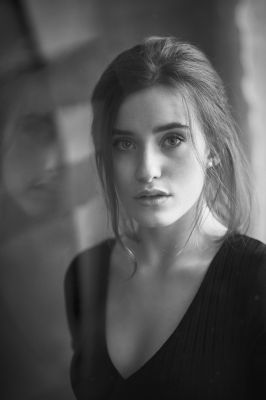 Fenja / Portrait  Fotografie von Fotograf Thomas Ruppel ★25 | STRKNG