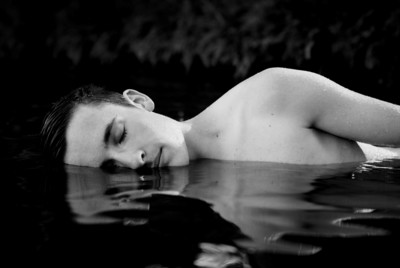 Black water / Menschen  Fotografie von Fotografin Steffi von der Heid | STRKNG