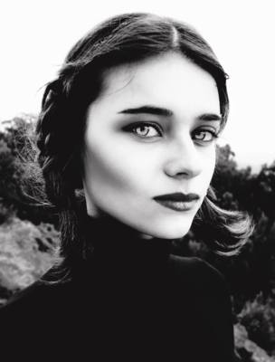 The Almost Amish Girl / Portrait  Fotografie von Fotograf André Gonçalves ★1 | STRKNG