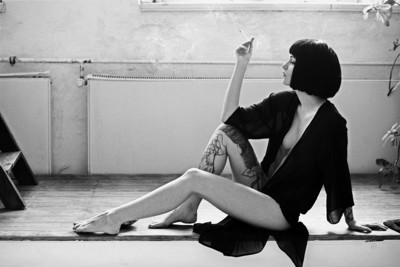 Black and White  photography by Model Jessica Drew ★77 | STRKNG