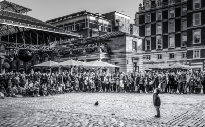 The Little Artist / Street  Fotografie von Fotograf Naf Selmani | STRKNG