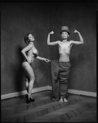 The man in trousers / Fine Art  Fotografie von Fotograf Milosz Wozaczynski ★16 | STRKNG