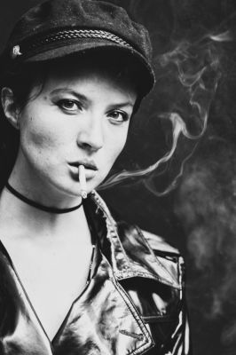 Flore, actress from France / Portrait  Fotografie von Fotograf gilles ★6 | STRKNG