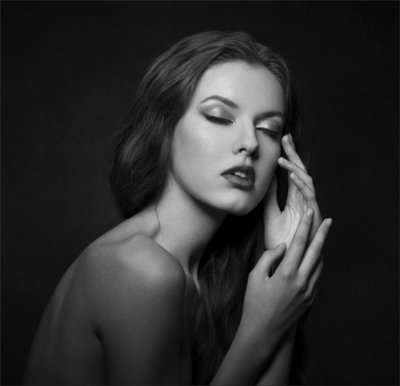 *** / Portrait  Fotografie von Fotografin Ariadna ★5 | STRKNG