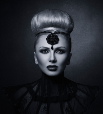 *** / Portrait  photography by Photographer Ariadna ★4 | STRKNG