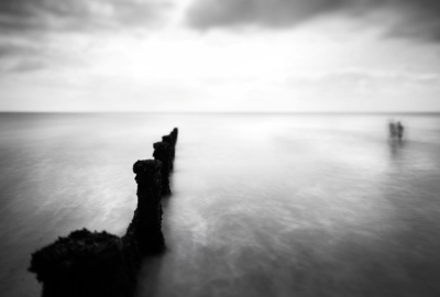 Memories of the Sea / Schwarz-weiss  Fotografie von Fotograf Andy Freer ★2 | STRKNG