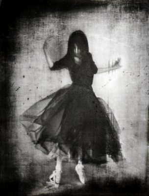 desolate / Conceptual  photography by Photographer Julie ★8 | STRKNG