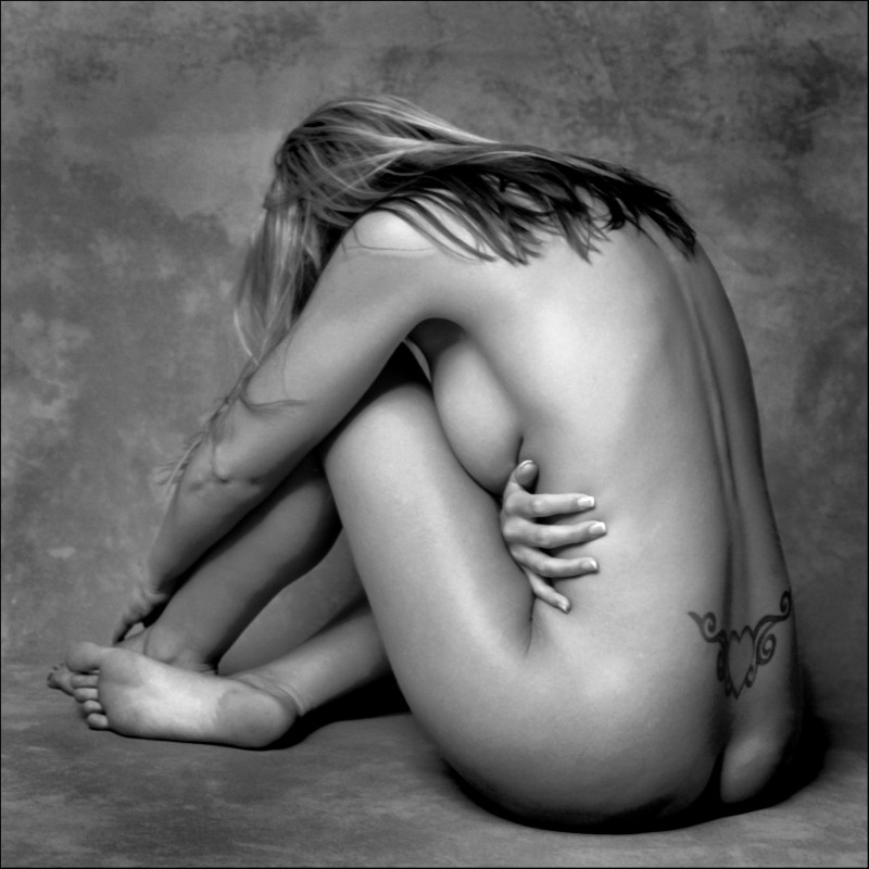 Back - &copy; Mark Emerson Hamilton | Nude