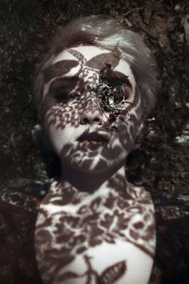 Nature's Makeup / Portrait  photography by Photographer Vanessa Conway ★10 | STRKNG