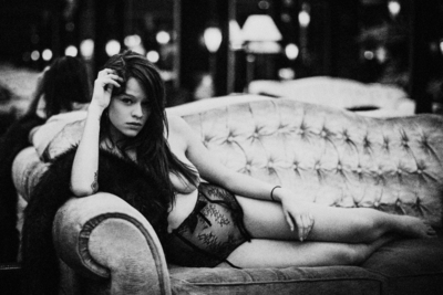 Nude  Fotografie von Fotografin Emmanuelle Brisson ★24 | STRKNG