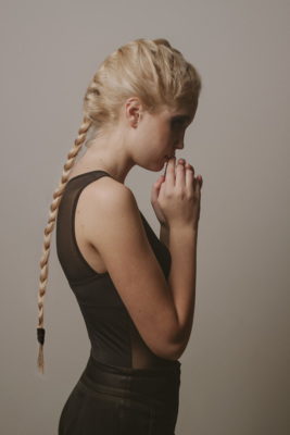 Pray / Mode / Beauty  Fotografie von Fotografin Angelica T Photography ★3 | STRKNG