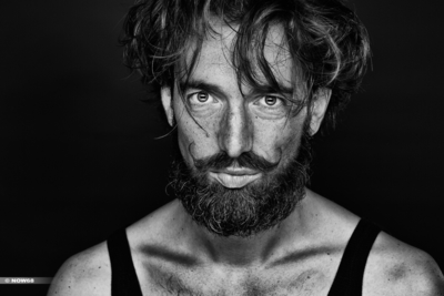 Do you see the light? / Portrait  Fotografie von Model John-Erik ★8 | STRKNG