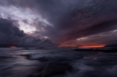 Over the sea to Mordor / Wasserlandschaften  Fotografie von Fotograf Hamish Niven ★1 | STRKNG