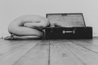 Wo geht die Reise hin? / Nude  photography by Model Madame Peach ★31 | STRKNG