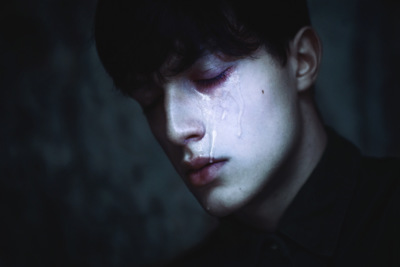 The time it takes a tear to fall / Conceptual  photography by Photographer Nadæc ★4 | STRKNG