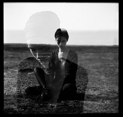 Nelli / Black and White  photography by Photographer Holger Nitschke ★72 | STRKNG