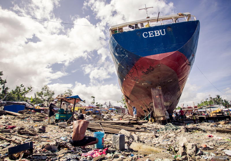 After Yolanda Typhoon - &copy; Cherylyn Vanzuela | Fotojournalismus