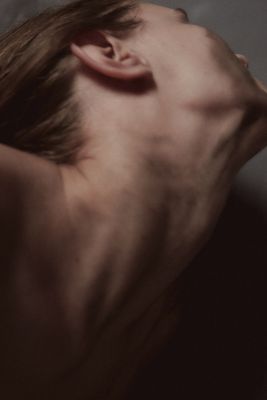 neck or a lot of flesh, flesh from husalia / Fine Art  Fotografie von Fotograf Martin Peterdamm ★3 | STRKNG