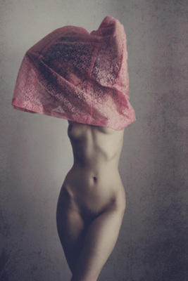 Dollhouse / Nude  Fotografie von Fotografin CyanideMishka ★50 | STRKNG