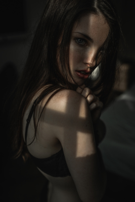 ✝ / Portrait  photography by Photographer SCHABERNACK-FOTOGRAFIE ★41 | STRKNG