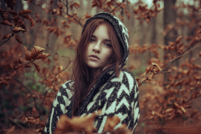 autumn leaves / Portrait  photography by Photographer SCHABERNACK-FOTOGRAFIE ★41 | STRKNG