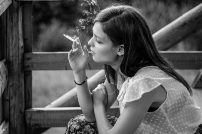 Smoke / Menschen  Fotografie von Fotografin Anita | STRKNG