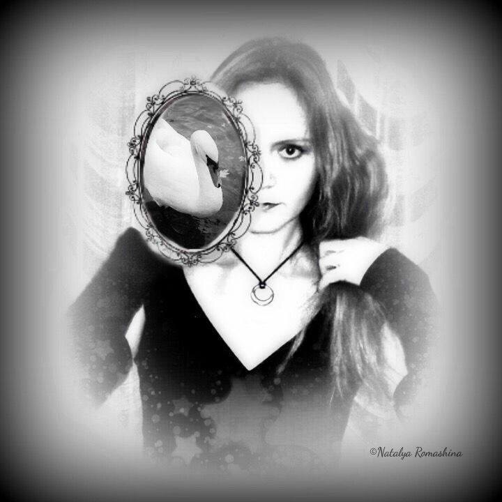 Mirror - &copy; Natalya Romashina | Portrait