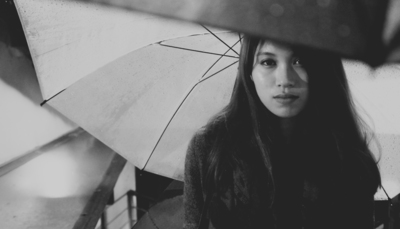 Rain / Schwarz-weiss  Fotografie von Fotograf Ray ★1 | STRKNG