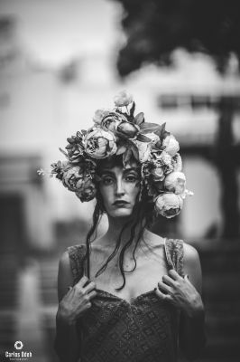 Caress / Schwarz-weiss  Fotografie von Fotograf Carlos Odeh ★7 | STRKNG