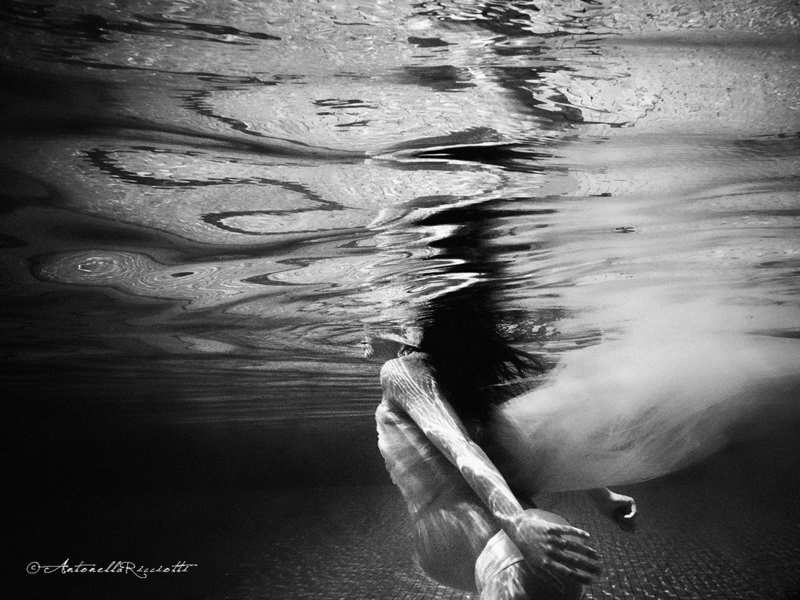 underwater maternity - &copy; antonellaricciotti | Portrait
