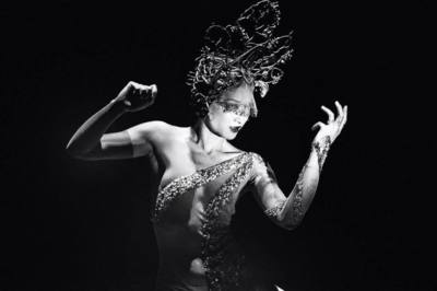 Pythie / Performance  photography by Designer/&shy;Brand Angélini Candice ★24 | STRKNG