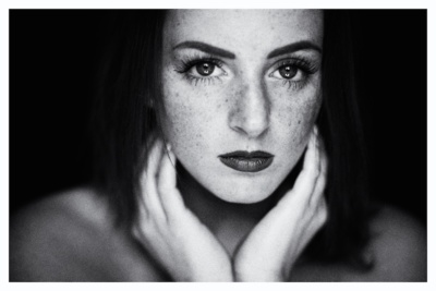Closer / Portrait  photography by Photographer Ars Lumine | STRKNG