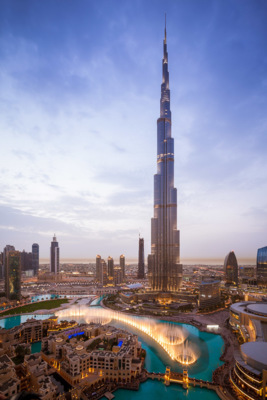 Burj Khalifa / Architektur  Fotografie von Fotograf Scott Hargis ★1 | STRKNG