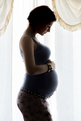 Schwangerschaftsshooting mit Nina / Menschen  Fotografie von Fotograf JeyTee Photography | STRKNG