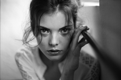 Celia 1 / Schwarz-weiss  Fotografie von Fotograf Andre ★7 | STRKNG