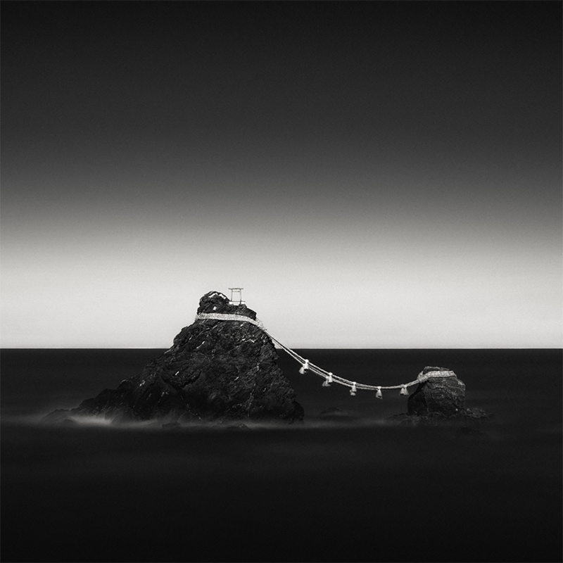 Meoto Iwa - &copy; Thomas Leong | Black and White