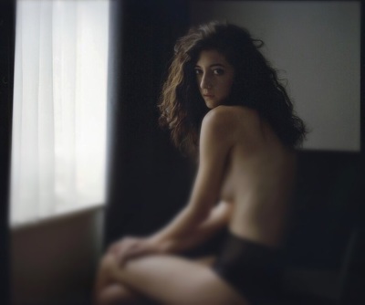 Vulnerability / Mode / Beauty  Fotografie von Model Isabella Beatrix ★2 | STRKNG