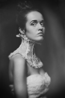 Lady / Portrait  photography by Photographer Lukas Kaminski ★15 | STRKNG