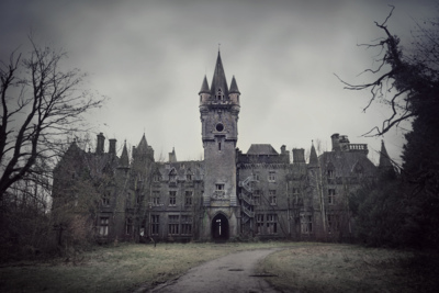 Fairy tale castle / Lost places  Fotografie von Fotografin Kathrin Broden ★1 | STRKNG