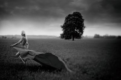 Storm is coming / Nude  photography by Photographer Saulius Krušna ★1 | STRKNG
